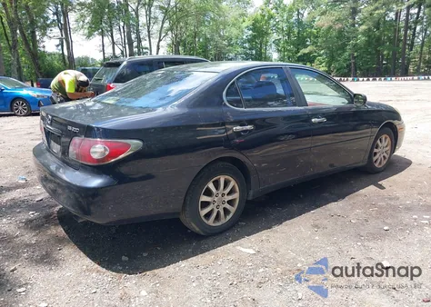2002 Lexus Es 300 z USA, uszkodzony, nr VIN JTHBF30G525020660